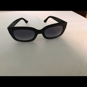 EManuelle Black Sun glasses